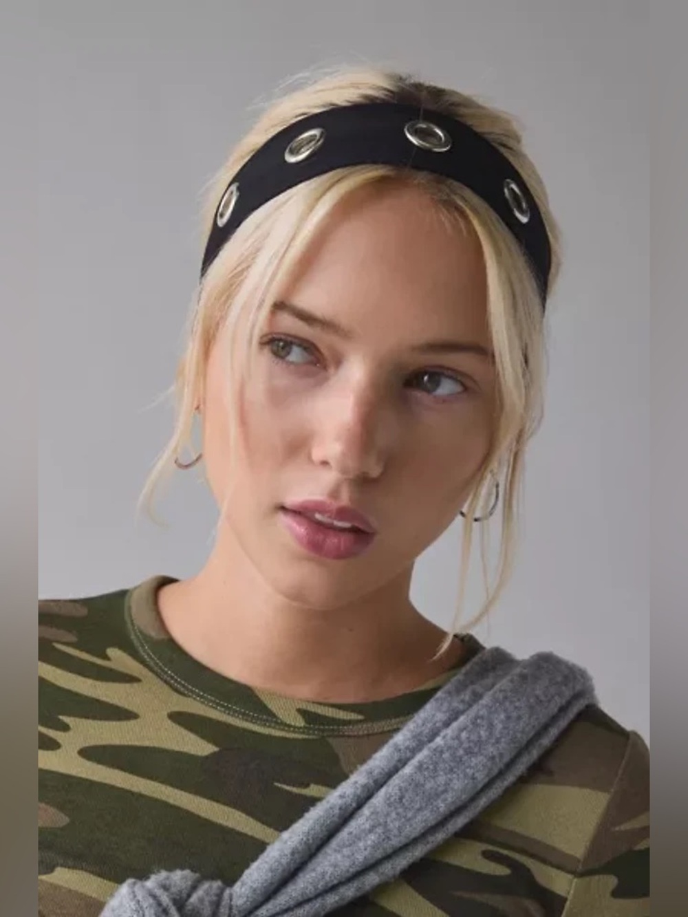 Urban Outfitters Grommet Headband black silver head hair band